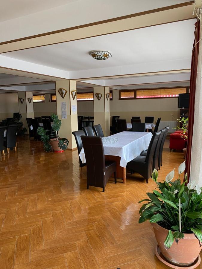 Pensiunea Zimbru Ranca Exterior foto